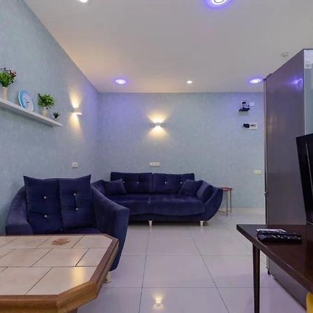 Bubukin Appartement Batoemi Buitenkant foto