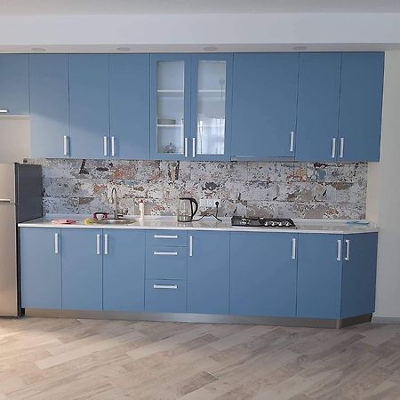 Bubukin Appartement Batoemi Buitenkant foto