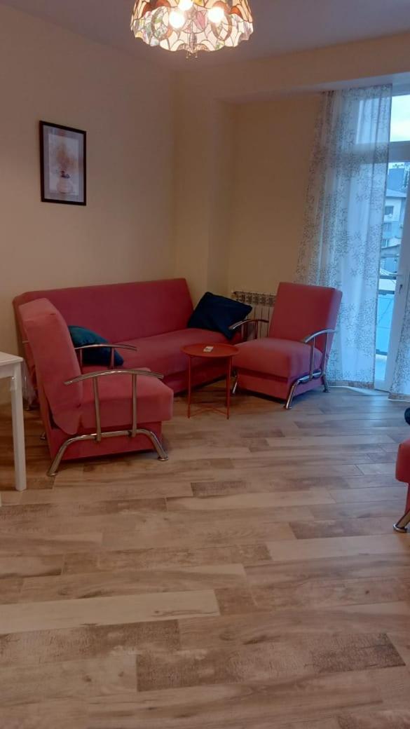 Bubukin Appartement Batoemi Buitenkant foto