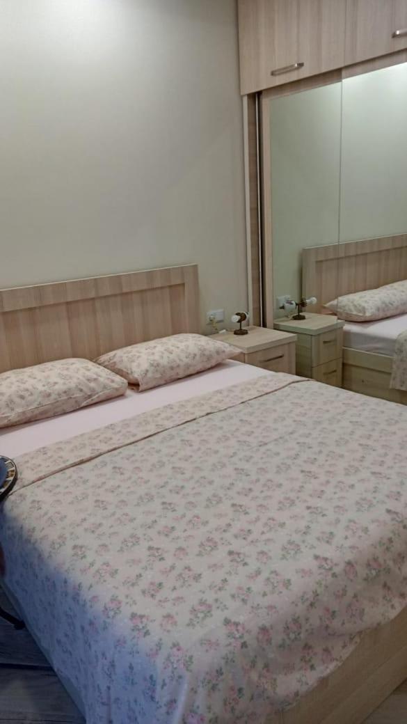 Bubukin Appartement Batoemi Buitenkant foto