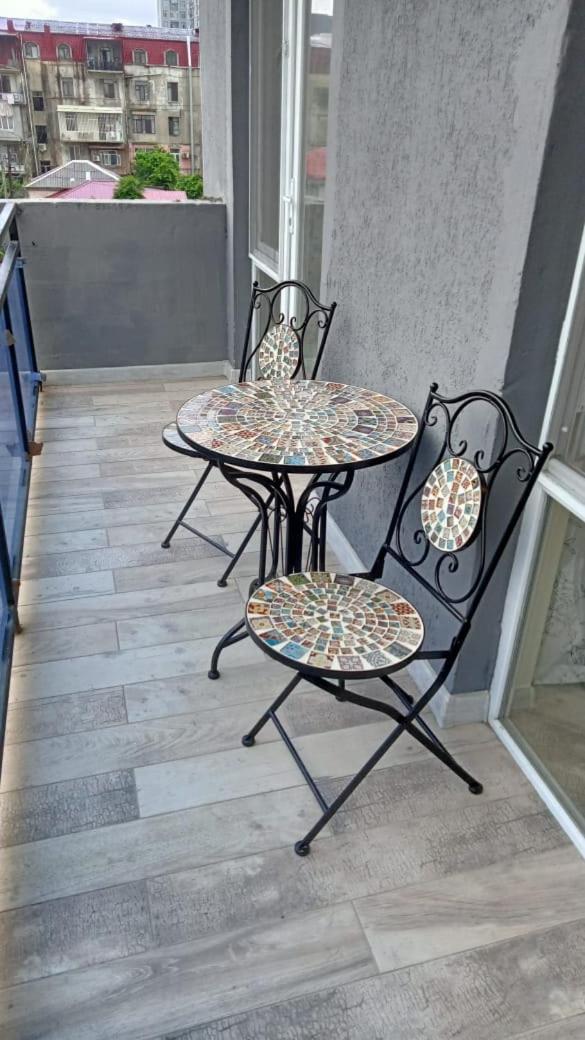 Bubukin Appartement Batoemi Buitenkant foto